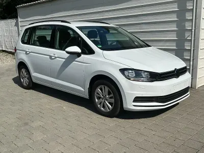 Gebraucht VW Touran 150 PS (110 kW) 2024 Pure white Van / Kleinbus