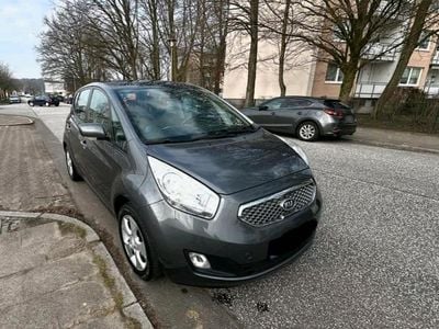 Gebraucht Kia Venga 90 PS (66 kW) 2010 Grau Kleinwagen