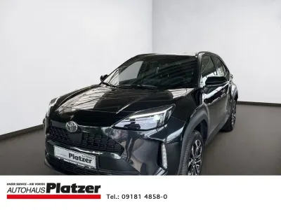 Gebraucht Toyota Yaris Cross 131 PS (96 kW) 2025 Schwarz SUV
