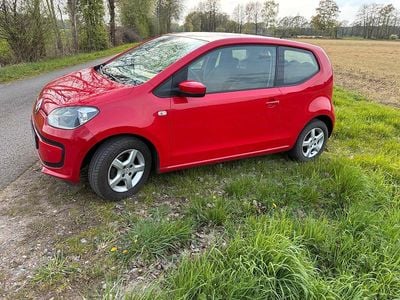 Occasion VW up! 2015 Rood Hatchback
