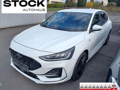 Second-hand Ford Focus ST-Line 125 CP (91 kW) 2022 Alb Berlinǎ
