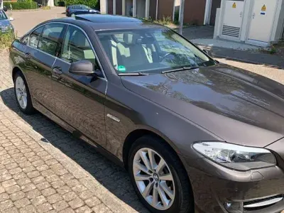Gebraucht BMW 530 Sport Line 272 PS (200 kW) 2013 Limousine