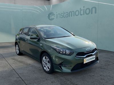 Grün Gebraucht 2023 Kia Ceed Vision Kleinwagen | 23.690 € (Fairer Preis)