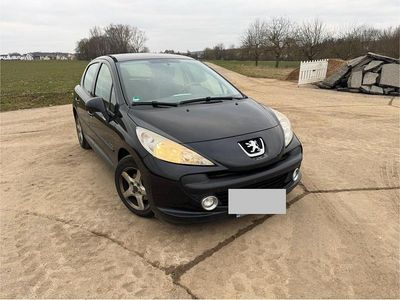 Gebraucht Peugeot 207 95 PS (69 kW) 2009 Schwarz Kleinwagen