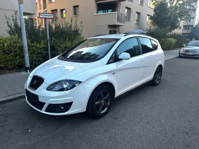 Gebraucht Seat Altea XL 125 PS (91 kW) 2015 Weiß Van / Kleinbus