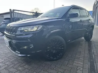 Usata Jeep Compass Altitude 131 CV (96 kW) 2023 Nero SUV