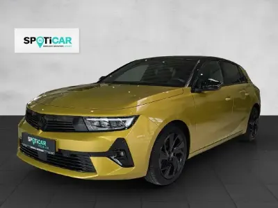 Gebraucht Opel Astra 131 PS (96 kW) 2022 Kult gelb (metallic) Kleinwagen