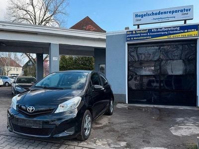 Gebraucht Toyota Yaris Cool 69 PS (50 kW) 2012 Schwarz Kleinwagen