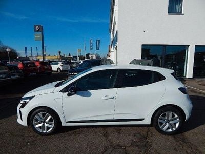 Weiß Neu 2025 Renault Clio V Techno Limousine | 16.990 € (Superpreis)