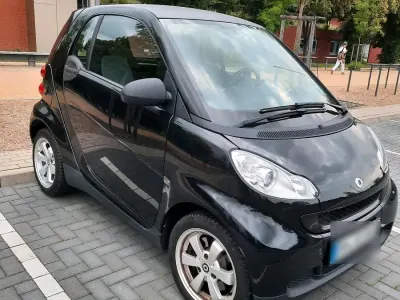 Gebraucht Smart ForTwo Coupé 61 PS (44 kW) 2011 Schwarz Coupé