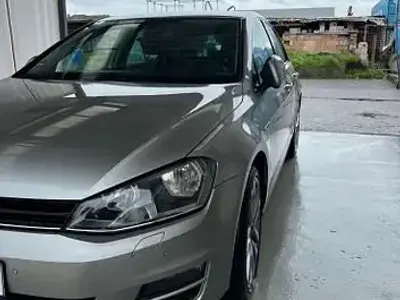 Gebraucht VW Golf VII LOUNGE 110 PS (80 kW) 2015 Silber Limousine