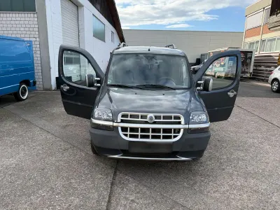 Brugt Fiat Doblò 101 HK (74 kW) 2003 Blå MPV