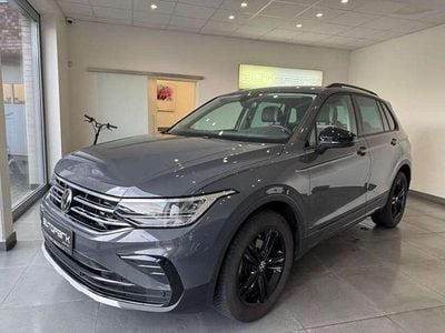 Gebraucht VW Tiguan Life 131 PS (96 kW) 2022 Grau SUV
