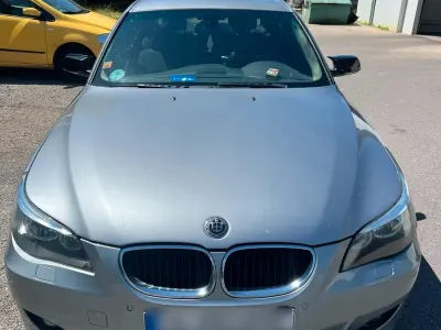 Gebraucht BMW 525 M Sport 192 PS (141 kW) 2003 Grau Limousine