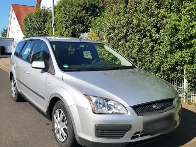 Gebraucht Ford Focus 115 PS (84 kW) 2006 Silber Kombi