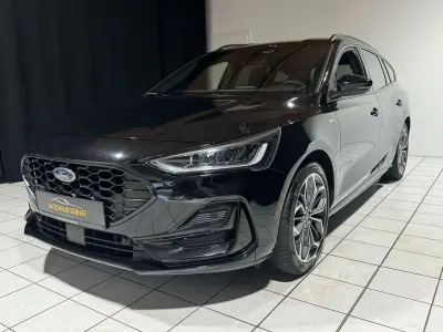 Gebraucht Ford Focus ST-Line 155 PS (114 kW) 2023 Schwarz Limousine