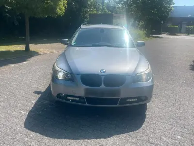 Gebraucht BMW 530 231 PS (169 kW) 2006 Grau Kombi