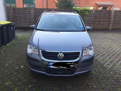 Gebraucht VW Touran Trendline 105 PS (77 kW) 2010 Silber Van / Kleinbus