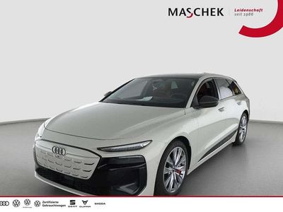 Usata Audi e-tron Ambiente 369 kW (503 CV) 2025 Beige SUV