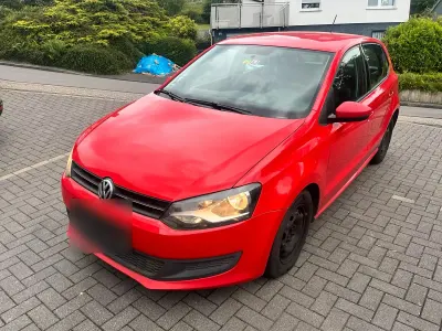 Gebraucht VW Polo 69 PS (50 kW) 2011 Rot Kleinwagen