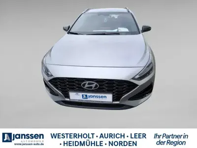 Gebraucht Hyundai i30 Advantage 115 PS (84 kW) 2025 Shimmering silver Kombi