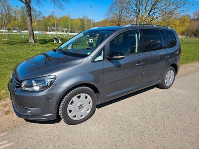Usata VW Touran Style 140 CV (102 kW) 2011 Grigio Monovolume