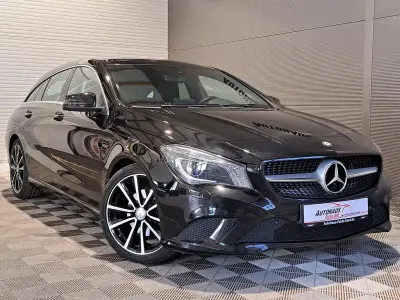 Używany Mercedes CLA200 156 KM (114 kW) 2015 Czarny Sedan/Limuzyna