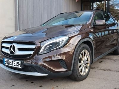 Mercedes GLA200