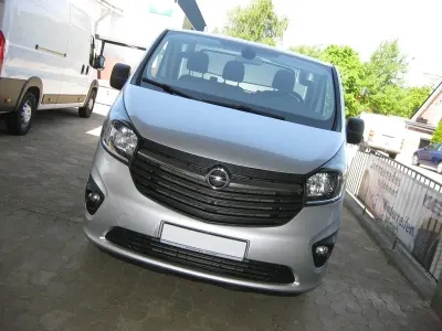 Gebraucht Opel Vivaro 146 PS (107 kW) 2017 Silber Van / Kleinbus
