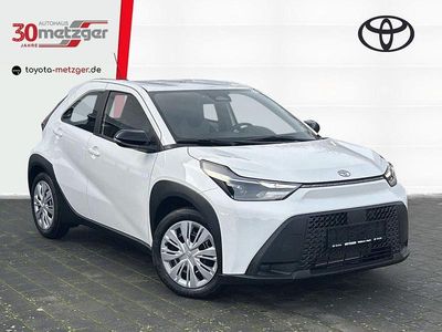 Neu Toyota Aygo X X-pure 116 PS (85 kW) 2026 Weiss SUV