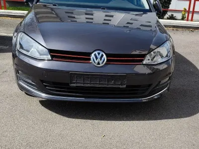 Gebraucht VW Golf VII LOUNGE 86 PS (63 kW) 2015 Limousine