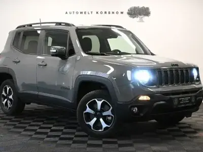 Gebraucht Jeep Renegade Trailhawk 180 PS (132 kW) 2022 Grau SUV