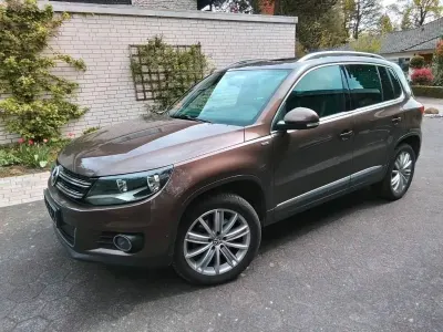 Gebraucht VW Tiguan Sport 122 PS (89 kW) 2013 Braun SUV