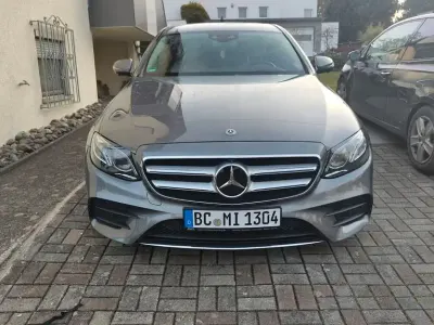 Gebraucht Mercedes E400 Avantgarde 333 PS (244 kW) 2017 Grau Limousine