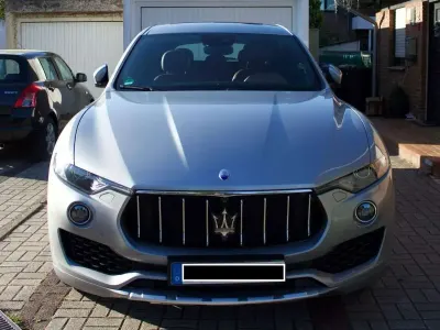 Gebraucht Maserati Levante GranLusso 349 PS (256 kW) 2019 Grau SUV