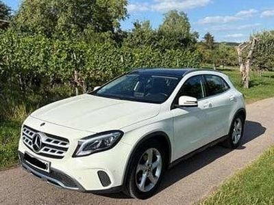 Mercedes GLA180