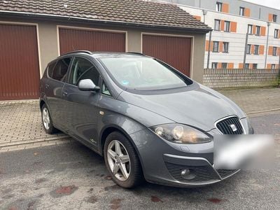 Gebraucht Seat Altea XL 105 PS (77 kW) 2012 Grau Van / Kleinbus