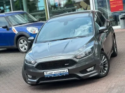 Gebraucht Ford Focus ST-Line 182 PS (133 kW) 2017 Grau Limousine