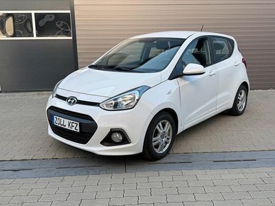 Gebraucht Hyundai i10 87 PS (63 kW) 2014 Weiß Kleinwagen