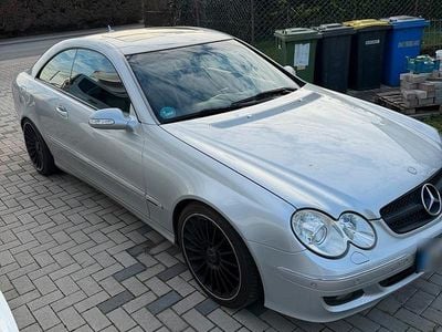 Second-hand Mercedes CLK350 272 CP (200 kW) 2007 Argintiu Coupe