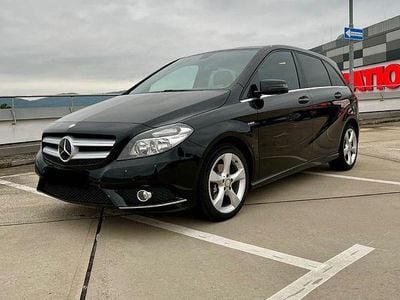 Mercedes B200
