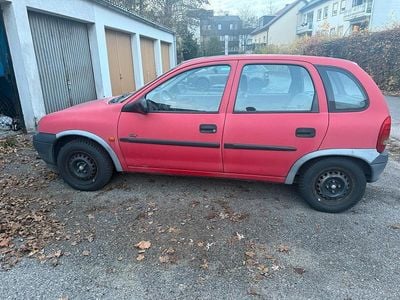 Rot Gebraucht 1999 Opel Corsa Kleinwagen | 850 € (Fairer Preis)