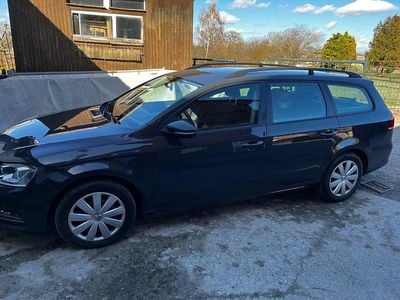 Usado VW Passat Comfortline 140 HP (102 kW) 2014 Cinzento Carrinha