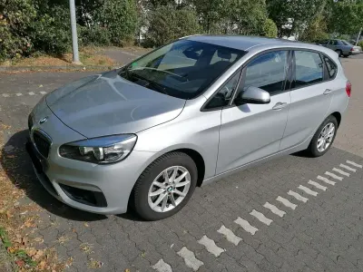 Gebraucht BMW 218 Active Tourer 136 PS (100 kW) 2015 Silber Van / Kleinbus
