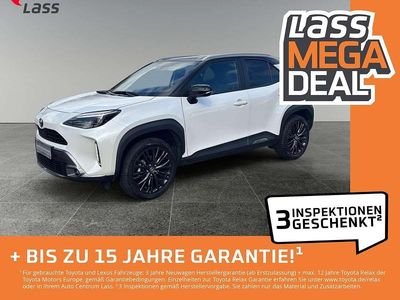 Gebraucht Toyota Yaris Cross 116 PS (85 kW) 2022 Platinum white pearl SUV