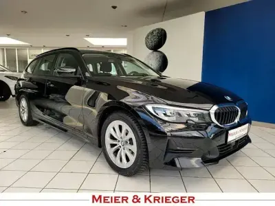 Usata BMW 320 Sport Line 190 CV (139 kW) 2022 Nero Station wagon