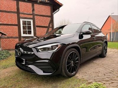 Gebraucht Mercedes GLA200 AMG line 163 PS (119 kW) 2022 Schwarz SUV
