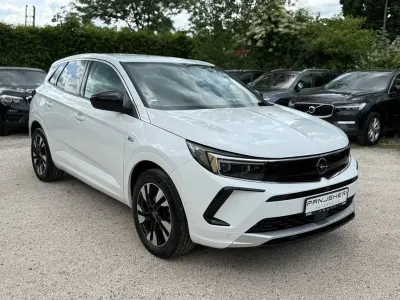 Gebraucht Opel Grandland X Elegance 131 PS (96 kW) 2023 White jade SUV