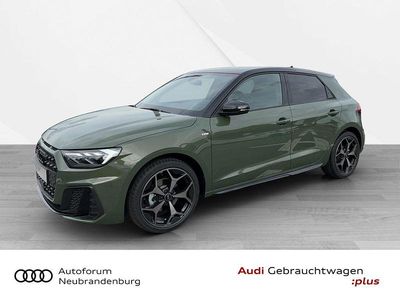 Distriktgrün metallic Gebraucht 2024 Audi A1 Sportback S-Line Kleinwagen | 33.599 € (Teuer)