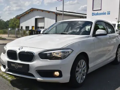 Gebraucht BMW 118 Advantage 136 PS (100 kW) 2018 Weiß Kleinwagen